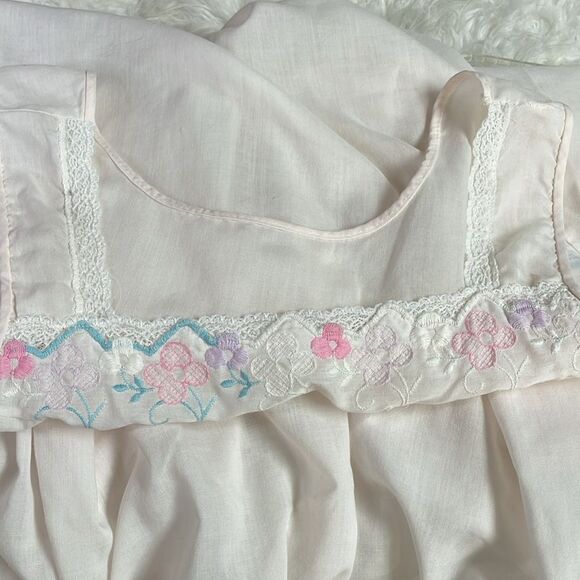 Lorraine Vintage Ladies House Dress Gown, Embroidered Floral Pattern,Light Pink - Picture 8 of 10
